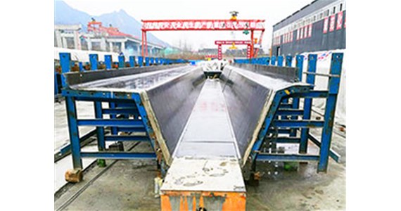 怎樣有效的預(yù)防鋼模板出現(xiàn)裂紋的情況？